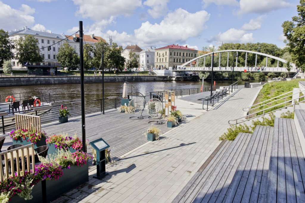 Emajõgi promenada