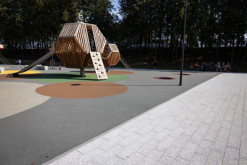 Kovo 11-osios parkas